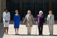 Five_U.S._first_ladies_in_2013_crop.jpg