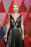 Charlize+Theron+89th+Annual+Academy+Awards+Xd1kcjXieKdl.jpg