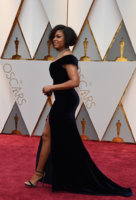 Taraji+P+Henson+89th+Annual+Academy+Awards+AdWgxamiuqsx.jpg