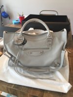 balenciaga gris nuage