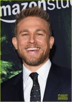 charlie-robert-suit-up-for-the-premiere-of-the-lost-city-of-z-06.jpg