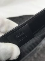 gucci-auth-adjustable-messenger-bag-black-21020243-10-1.jpg