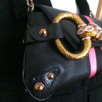 gucci-shoulder-bag-black-pink-16180492-3-0.jpg