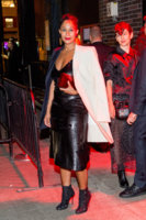 Tracee+Ellis+Ross+Rei+Kawakubo+Comme+des+Garcons+fpb-sRqXpL0x.jpg