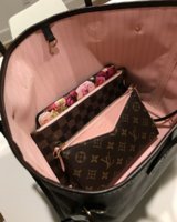 Louis Vuitton LV Pallas Clutch Review/ 2 year Wear and Tear/ Whats In my  bag/Mod Shots 