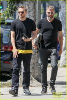 charlie-hunnam-steps-out-in-weho-after-commenting-on-his-female-audience-05.jpg