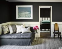 ellen-pompeo-sag-harbor-home-AD---Ellen-Pompeo_SittingRoom_609.jpg