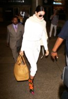 kendall-jenner-at-lax-airport-in-los-angeles-05-26-2017-6.jpg