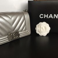 chanel-chevron-leather-cross-body-bag-silver-20380262-1-4.jpg