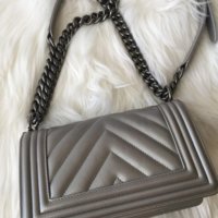 chanel-chevron-leather-cross-body-bag-silver-20380262-5-5.jpg