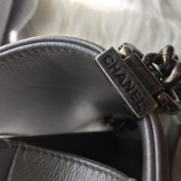 chanel-chevron-leather-cross-body-bag-silver-20380262-7-9.jpg