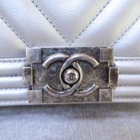 chanel-small-chevron-le-boy-boy-shoulder-bag-slivery-21718173-4-1.jpg