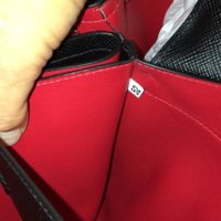 prada-tote-bag-21531804-10-3.jpg