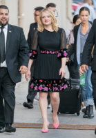 Elisabeth+Moss+at+Kimmel+i0NsmlTNPMyx.jpg