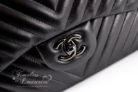 chanel-so-black-chevron-jumbo-113.jpg