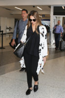Jessica+Alba+is+seen+at+LAX+c_6kEk9n5HPx.jpg Jessica+Alba+is+seen+at+LAX+c_6kEk9n5HPx.jpg