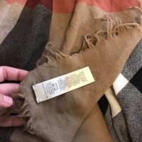 burberry-burberry-check-scarf-21281346-1-0.jpg