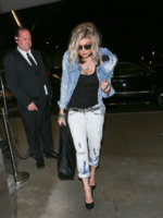 Fergie+Duhamel+at+LAX+sWBZ0pDmtt8x.jpg