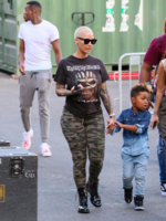 Amber+Rose+Jimmy+Kimmel+Live+r24yyksi1T4x.jpg Amber+Rose+Jimmy+Kimmel+Live+r24yyksi1T4x.jpg