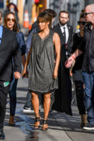 Halle+Berry+at+Kimmel+mznn-KD5LGZx.jpg Halle+Berry+at+Kimmel+mznn-KD5LGZx.jpg