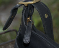 092717blackleatherbag004.jpg