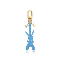 louis-vuitton-bag-charm-masters-lvxkoons--M62780_PM2_Front view.jpg