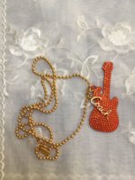 StoneGuitarNecklace_004.jpg