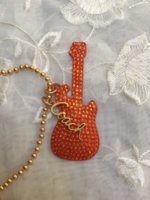 StoneGuitarNecklace_003.jpg