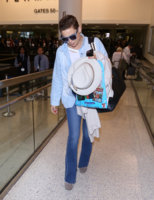 Kate+Hudson+at+LAX+Lou-r48PJmvx.jpg Kate+Hudson+at+LAX+Lou-r48PJmvx.jpg