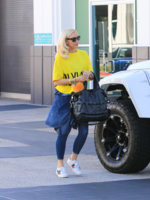 Gwen+Stefani+Run+errands+in+LA+7NerpggMzsCx.jpg