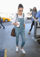 Alessandra+Ambrosio+LAX+International+Airport+srQCko4_Q1yx.jpg