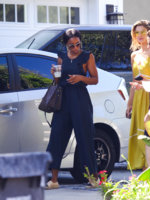 Kelly+Rowland+runs+errnads+LA+kXeNudbUheBx.jpg