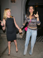 Melanie+Griffith+Angie+Harmon+Craig+Restaurant+Mt59nYUNDIUx.jpg