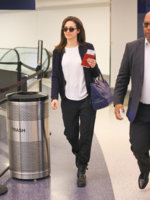 Emmy+Rossum+at+LAX+Yrpu0odGNSTx.jpg