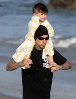 travisbarker24267_cbb.jpg