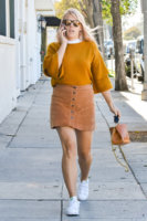 Busy+Philipps+out+and+about+rrN9dDbhJYTx.jpg