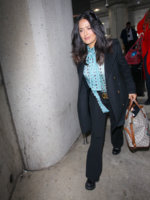 Salma+Hayek+at+LAX+JK55SCfbWYkx.jpg