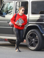 Hilary+Duff+s+casual+look+A0KVZs_BzAMx.jpg Hilary+Duff+s+casual+look+A0KVZs_BzAMx.jpg
