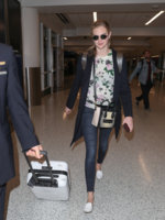 Kate+Upton+at+LAX+Airport+pWBXvNSnKh2x.jpg Kate+Upton+at+LAX+Airport+pWBXvNSnKh2x.jpg