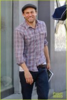 charlie-hunnams-mega-watt-smile-will-brighten-up-your-day-03.jpg
