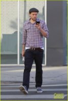 charlie-hunnams-mega-watt-smile-will-brighten-up-your-day-04.jpg