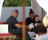 3758671-janet-jackson-et-son-adorable-fils-eissa-950x0-1.jpg