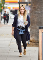 Hilary+Duff+out+and+about+ts6D30m4MH7x.jpg Hilary+Duff+out+and+about+ts6D30m4MH7x.jpg