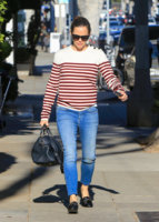 Jennifer+Garner+out+and+about+4yv3ogovV84x.jpg Jennifer+Garner+out+and+about+4yv3ogovV84x.jpg