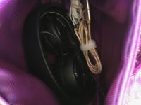 Headphones packing - 2.jpg