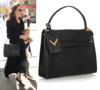 angelina-jolie-valentino-my-rockstud-black-leather-tote-bag.jpg