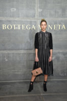 Bottega+Veneta+Fall+Winter+2018+Fashion+Show+-UQ3RK63Byrx.jpg