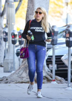 Busy+Philipps+out+and+about+UUpBQndRANQx.jpg Busy+Philipps+out+and+about+UUpBQndRANQx.jpg