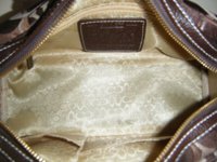 skskinner2012 fake coach 04M-5661 open.jpg