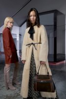 07-longchamp-fall-2018-rtw.jpg